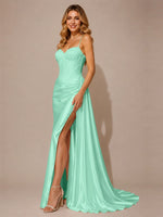 Silk-like Prom Dress with Appliques