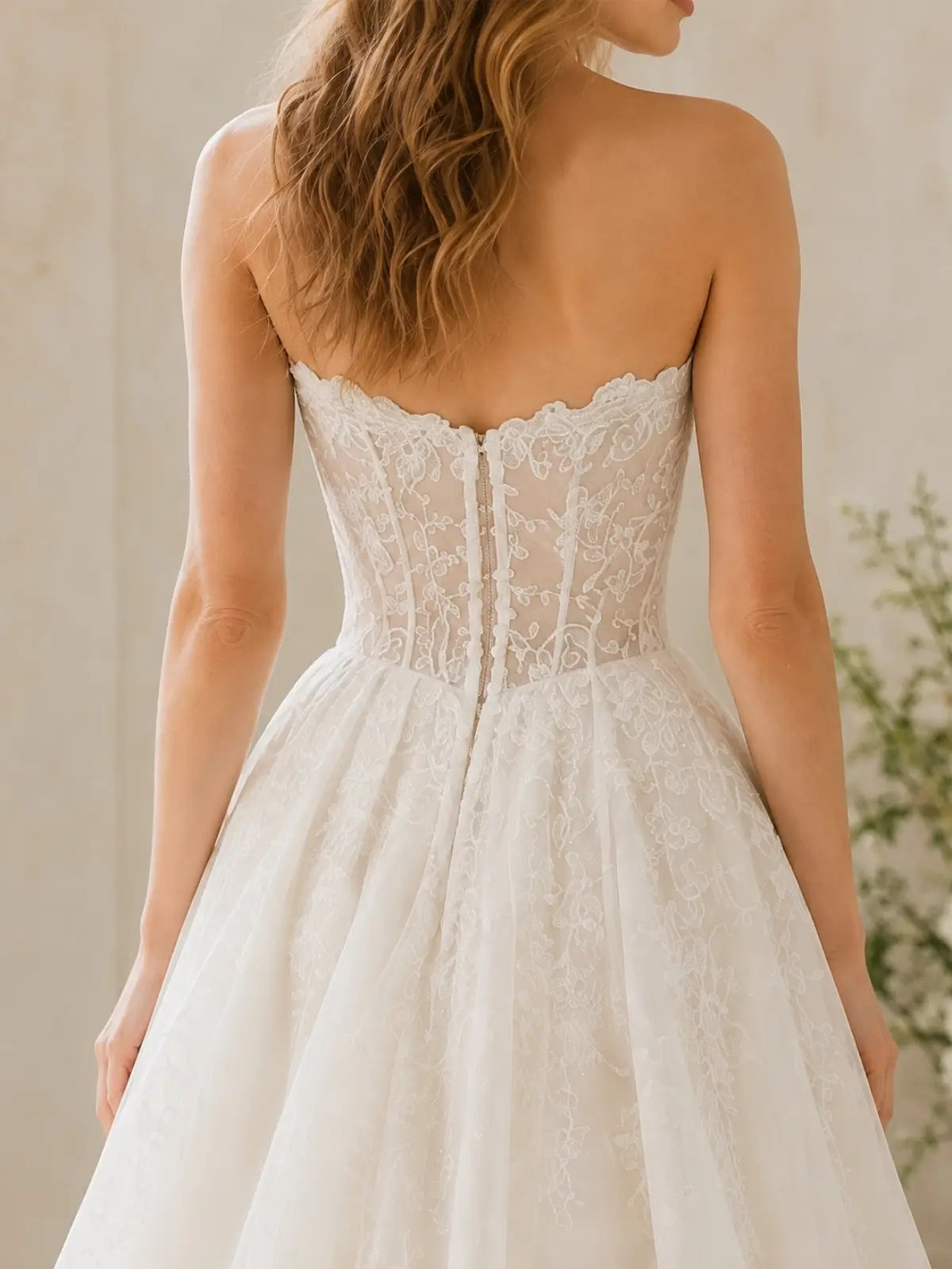 Elegant Tulle Ball Gown Wedding Dress