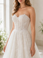 Elegant Tulle Ball Gown Wedding Dress