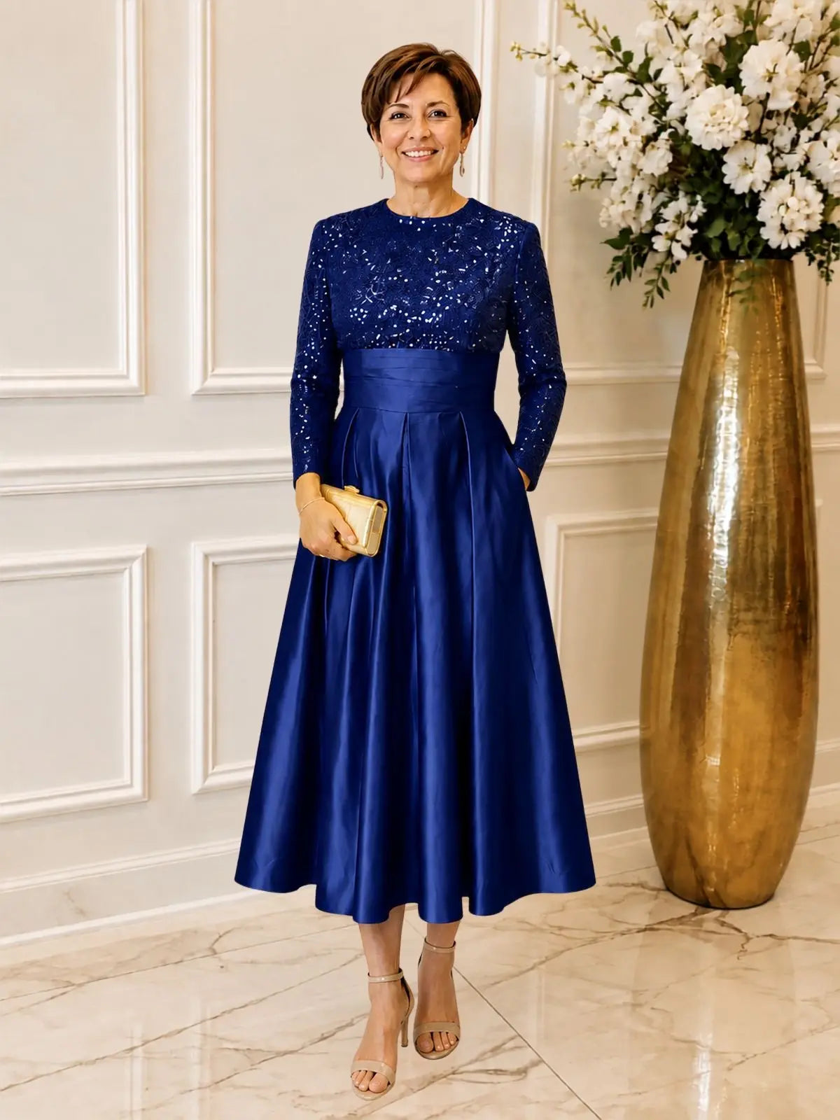 Sequined Boat Long Sleeves Dress 