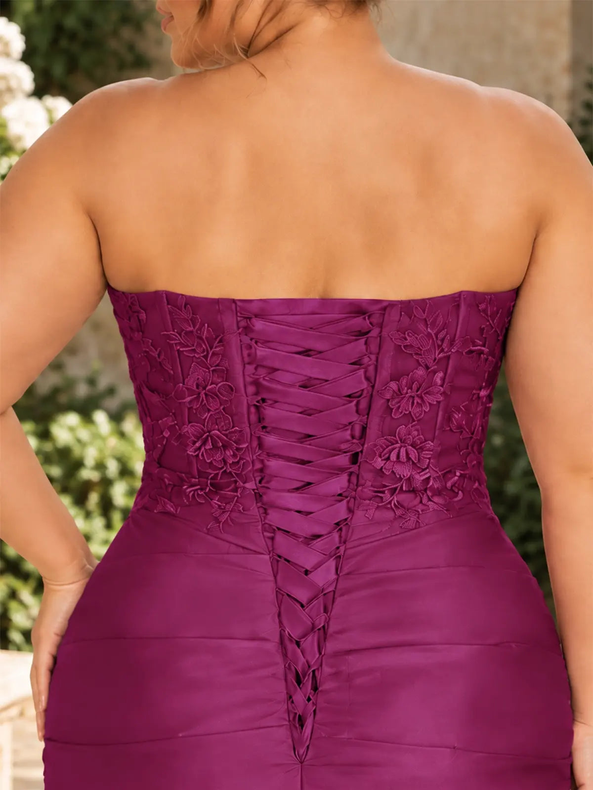 Applique Satin Lace-up Back Mini Dress-Plus Size