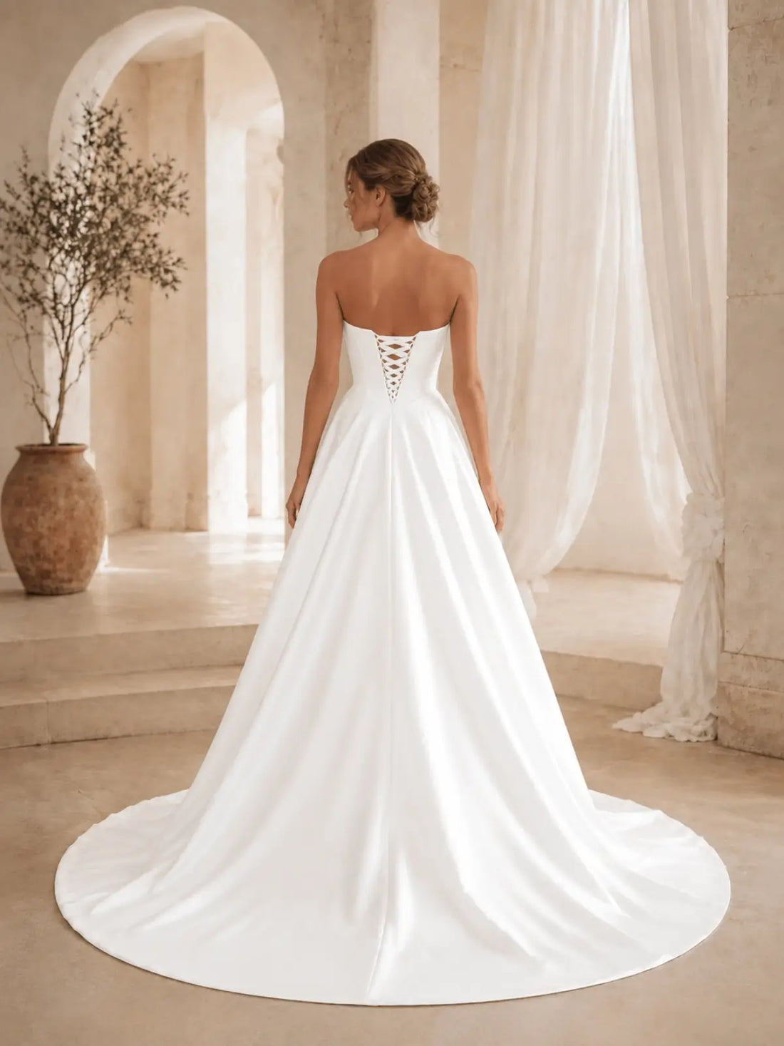 Minimalist Sweetheart Neckline Wedding Dress